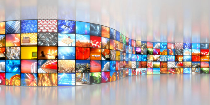 What are the benefits of reading blog posts online?